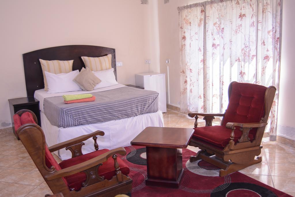 The Palace Guest House Harare Exterior foto